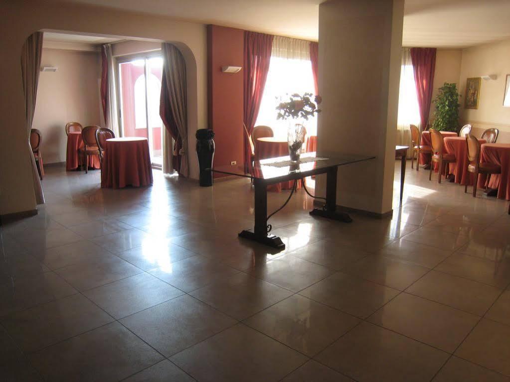 Hotel Daniel Basiano Exterior photo